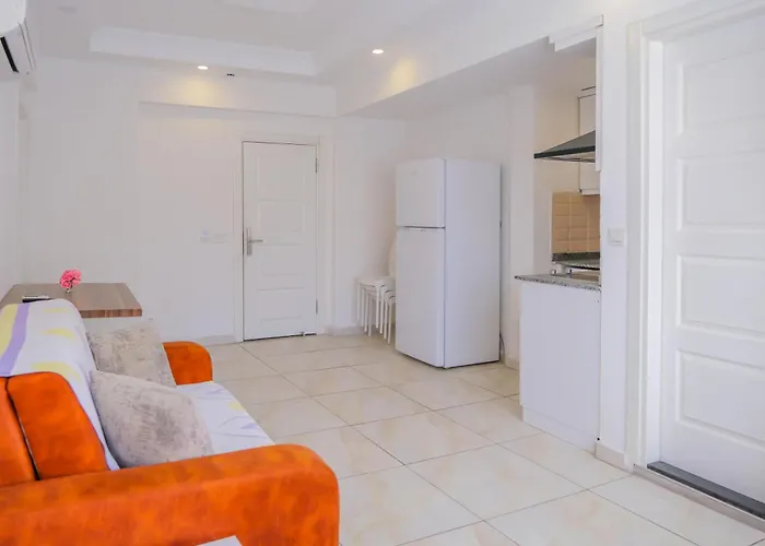 Cemal Bey Αλάνια